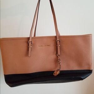 Michael Kors tote